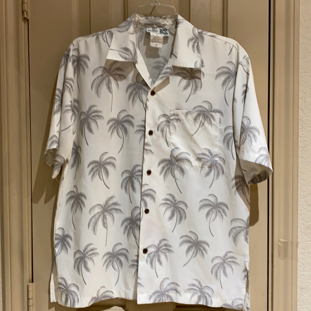 Makani shirt size S